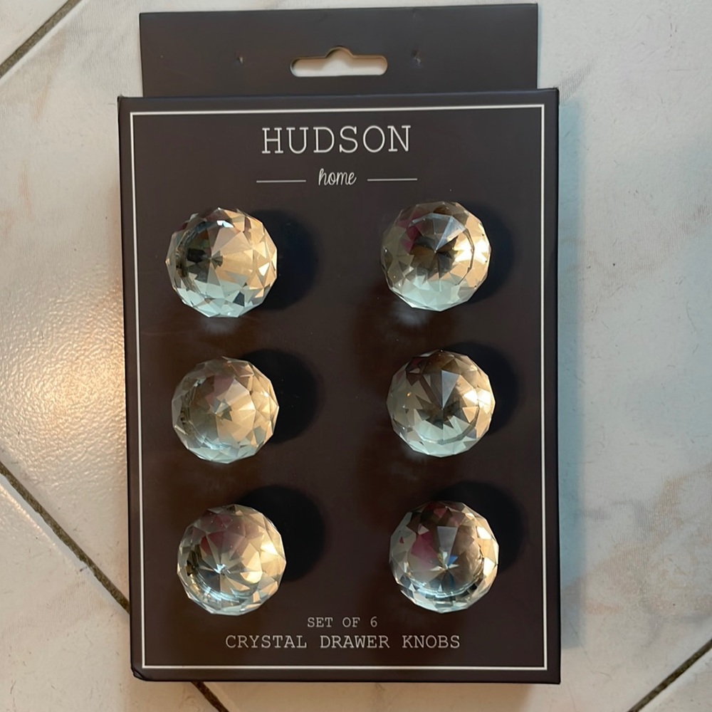 Glam knobs